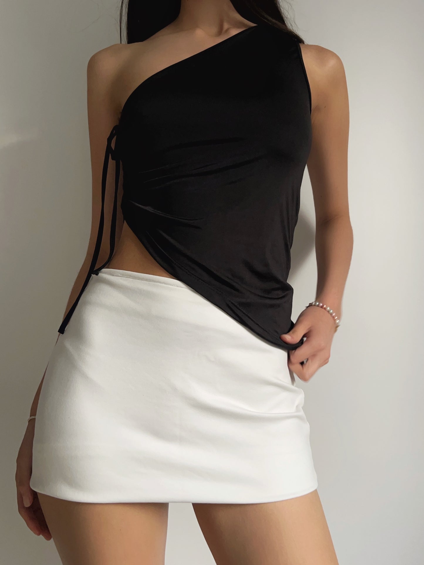 Top Ariana - Negro