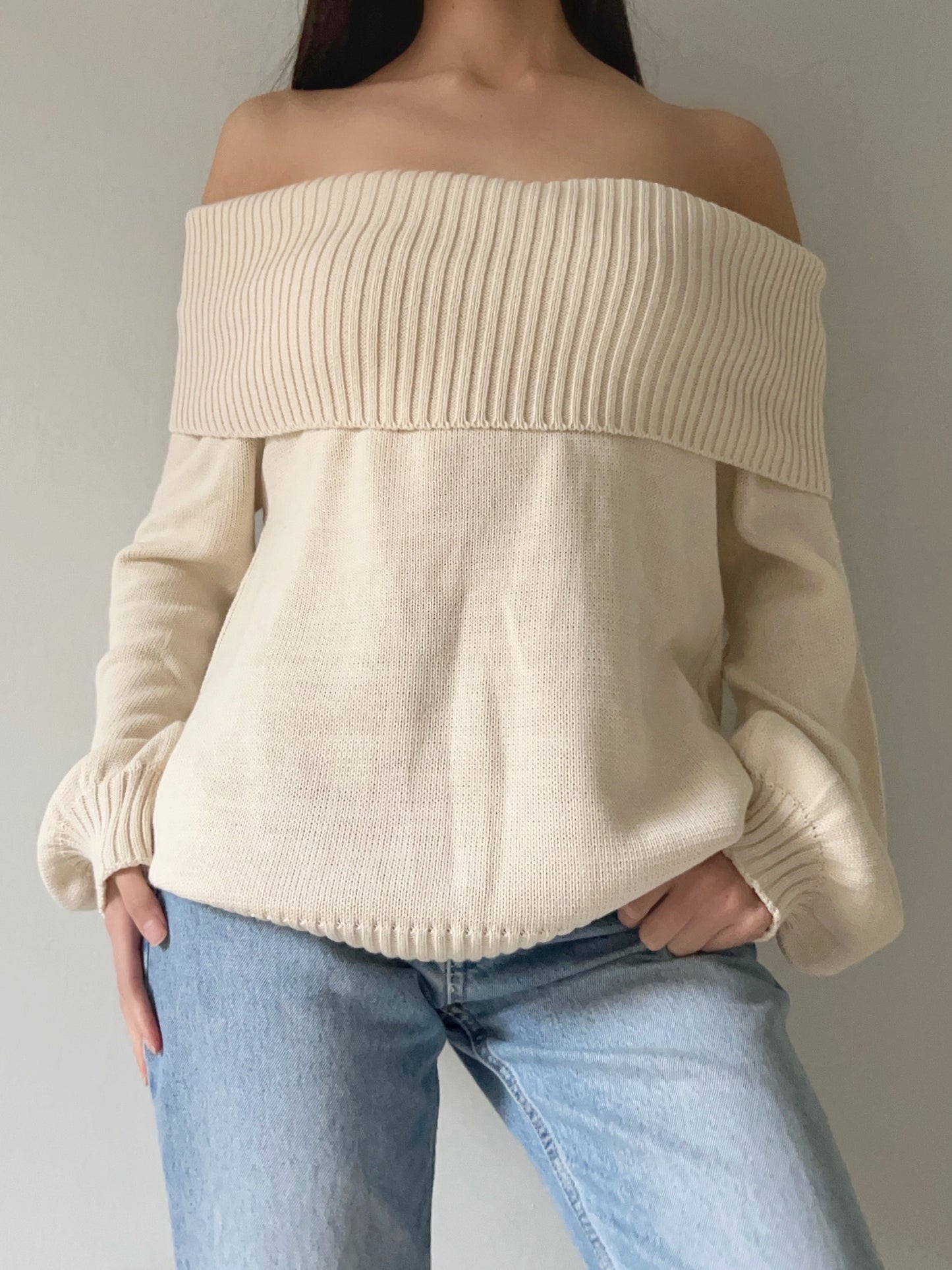 Sweater Off Shoulder - Beige