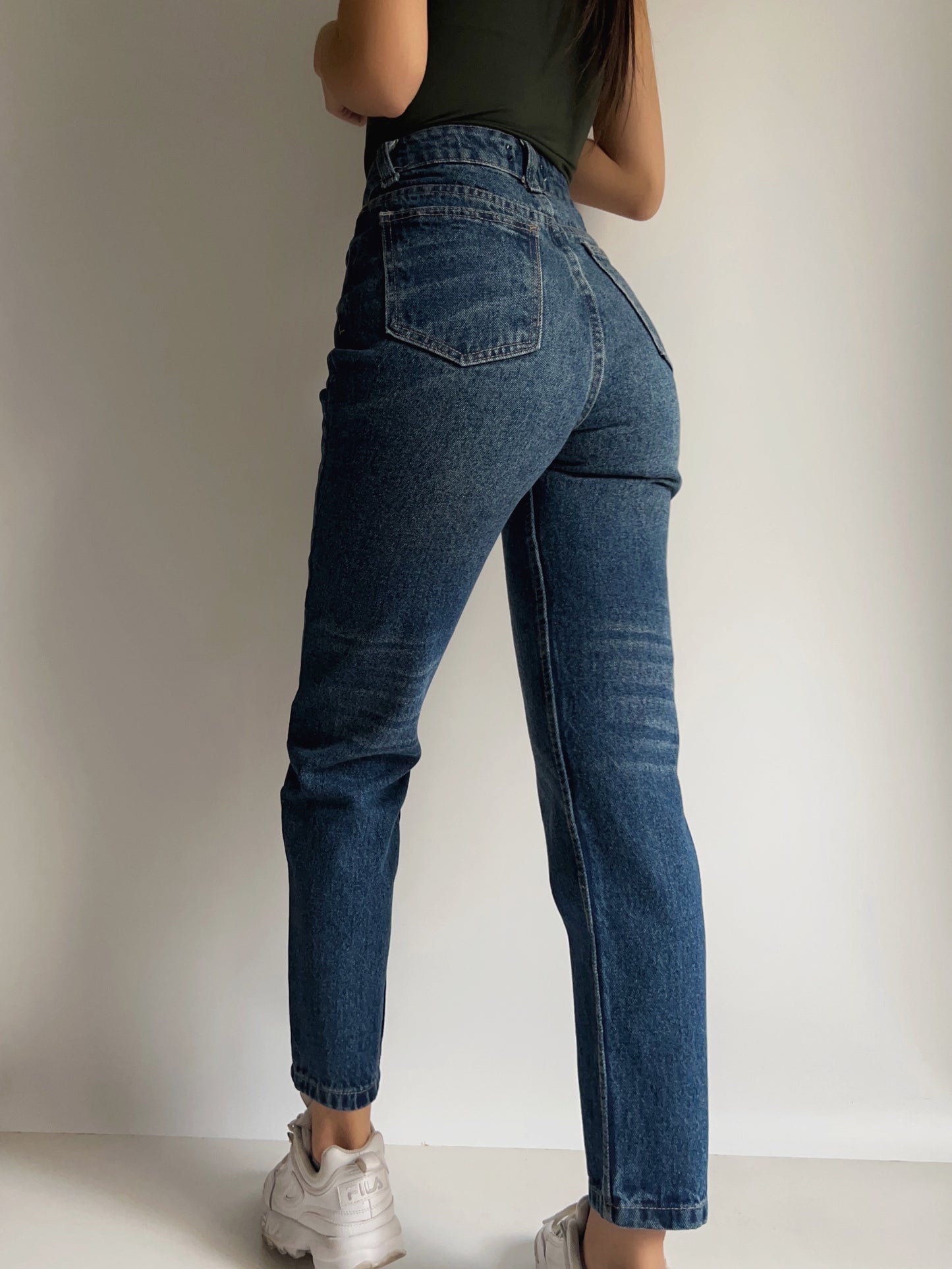 Mom Jean - Azul Oscuro