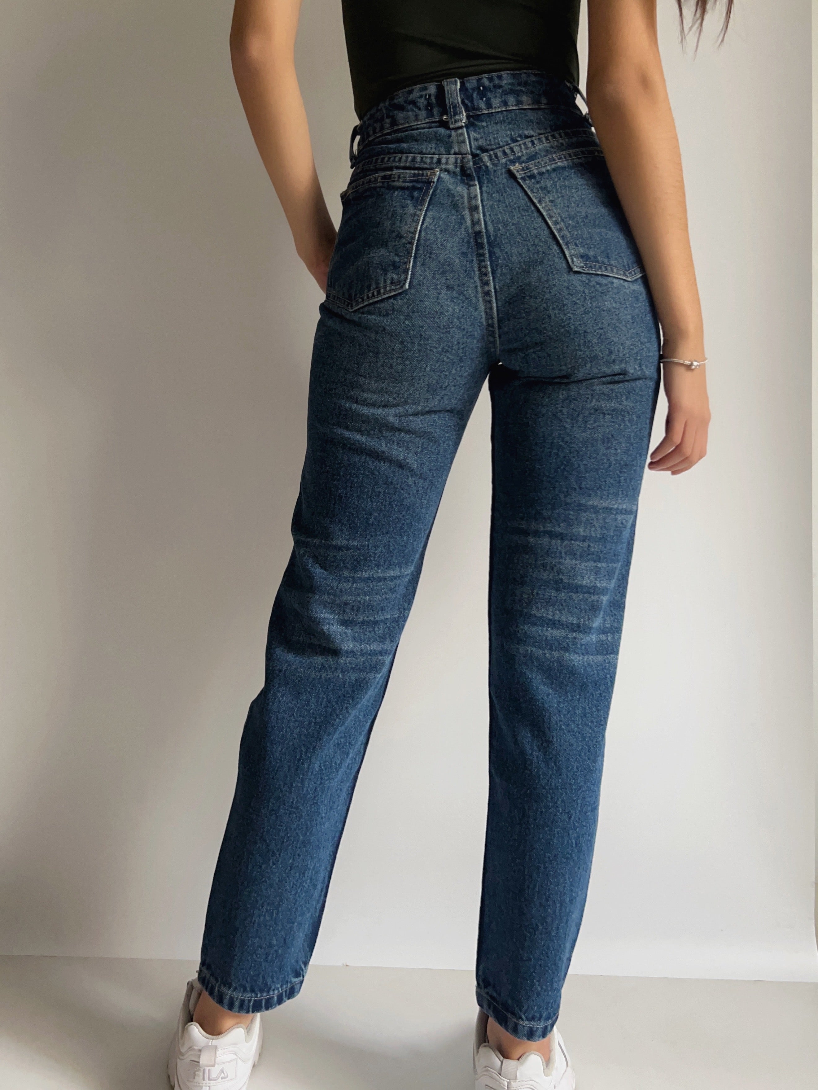 Mom jeans azul online oscuro